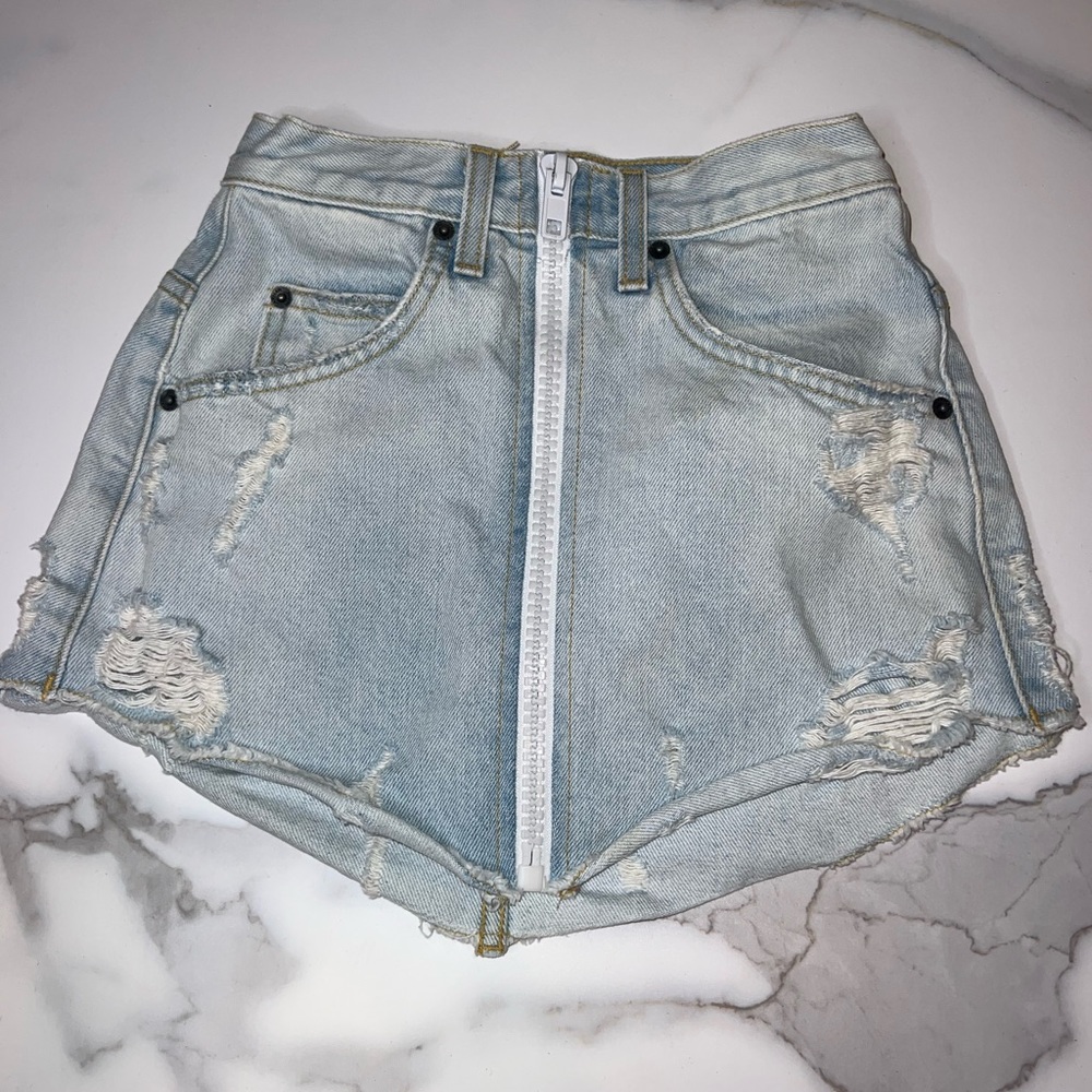 Carmar denim skirt. So cute and trendy.